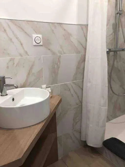Studio In Saint Tropez, Swimming Pool And Parking Apartment
